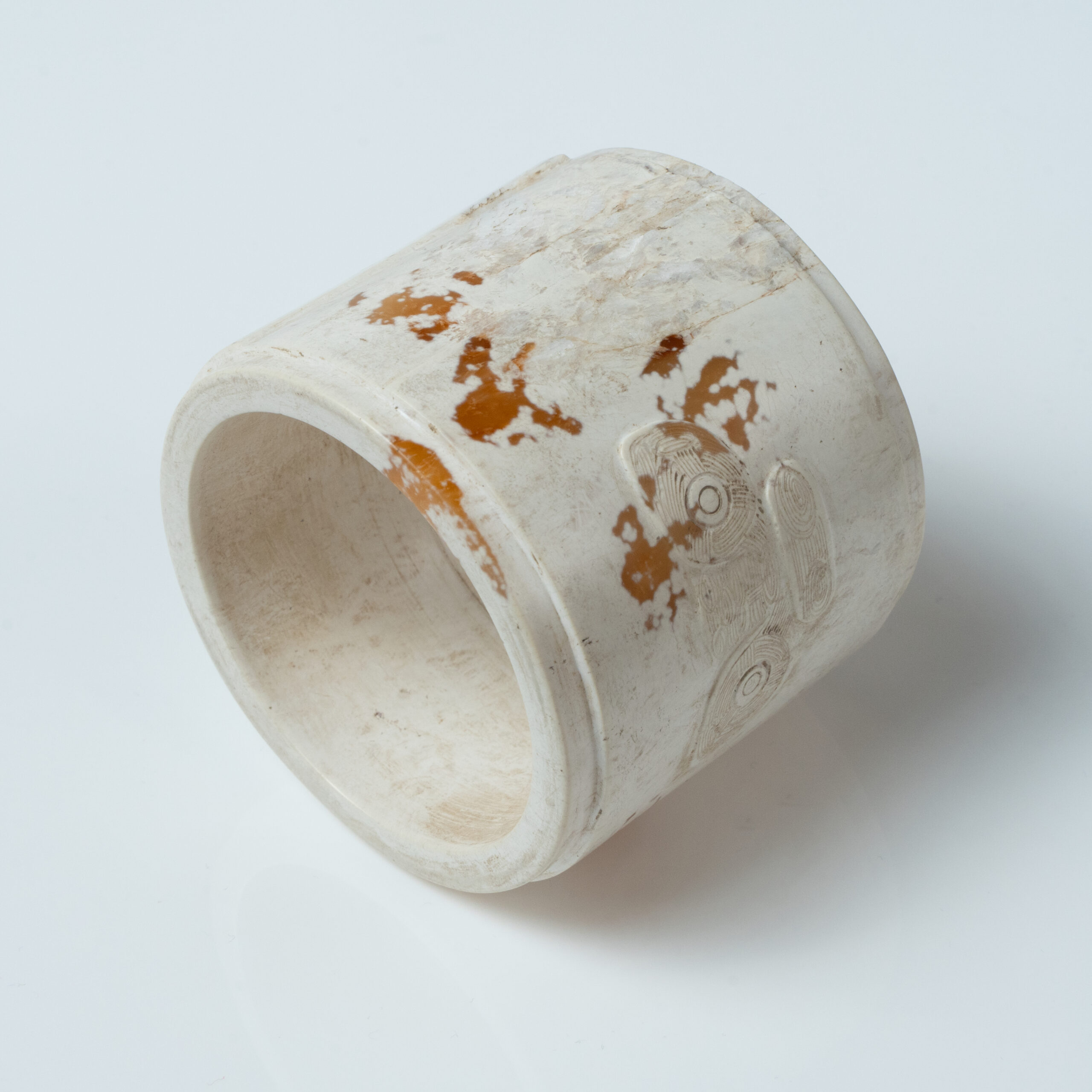 Lot 011 AN IMPORTANT ARCHAIC JADE 'DEITY MASK' CONG
LIANGZHU CULTURE, CIRCA 3300 – 2300 BCE