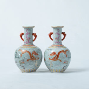 Lot 019 A MAGNIFICENT AND RARE PAIR OF FAMILLE-ROSE 'NINE DRAGONS' LOBED VASES
SEAL MARKS AND PERIOD OF JIAQING