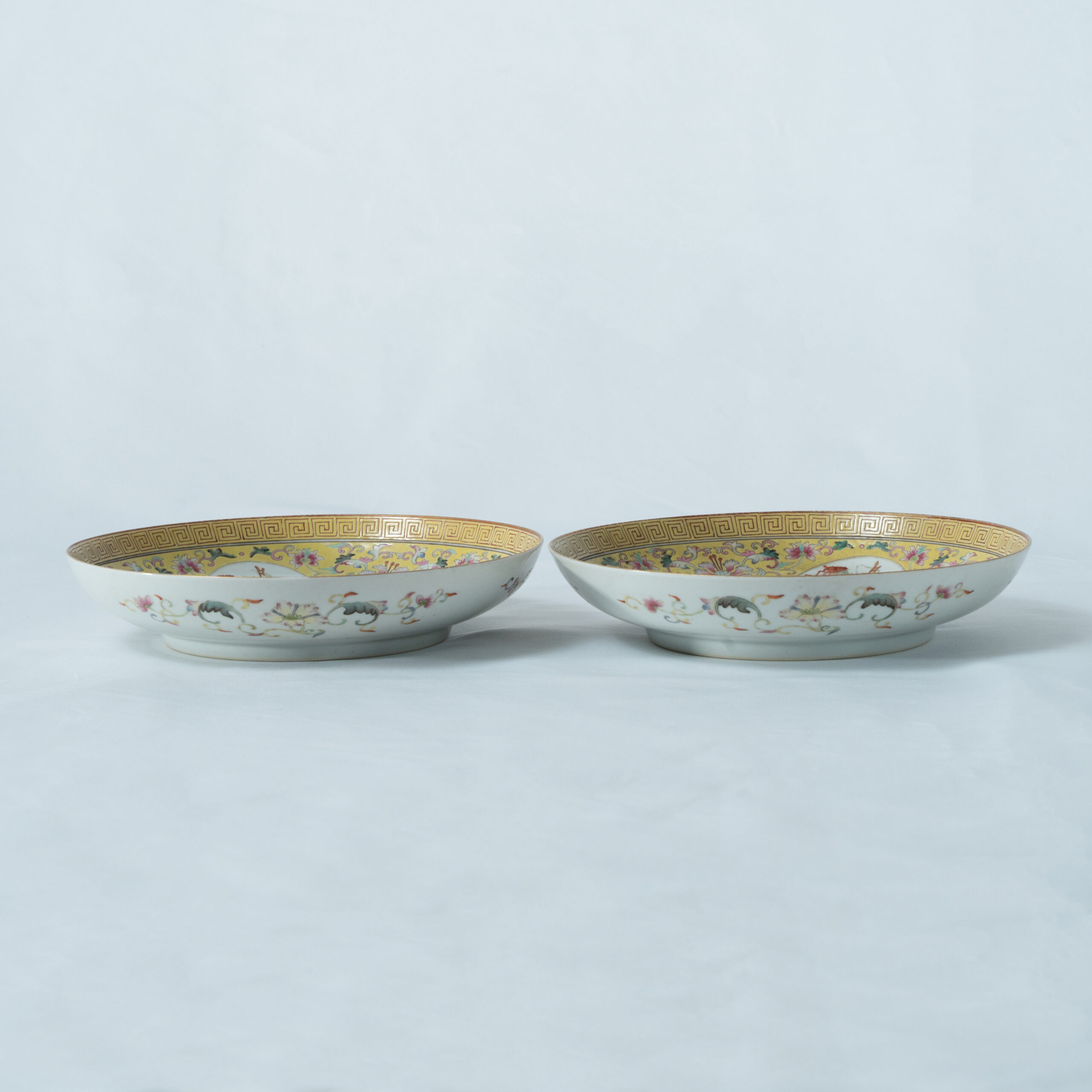 Lot 024 A PAIR OF FAMILLE ROSE YELLOW-GROUND 'LONGEVITY' DISHES
MARK AND PERIOD OF TONGZHI - Image 2