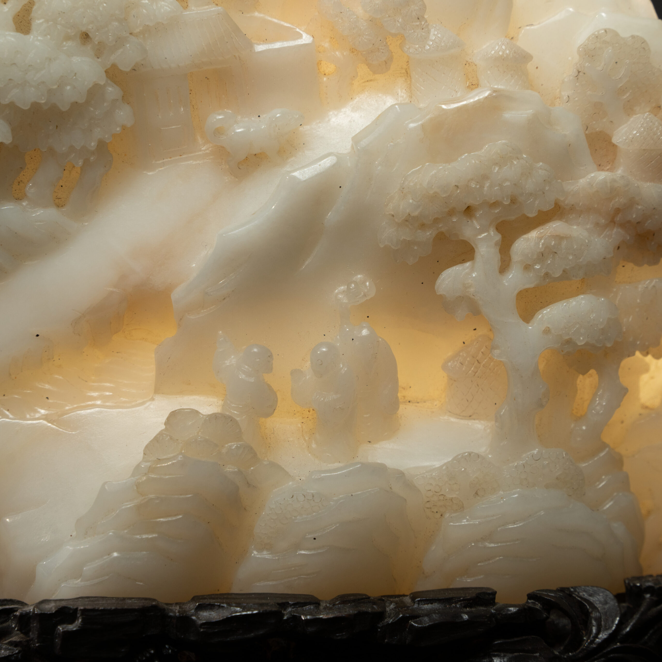 Lot 056 A MAGNIFICENT IMPERIAL WHITE JADE 'VILLAGE CELEBRATION' MOUNTAIN BOULDER
QING DYNASTY, 18TH/19TH CENTURY - Image 5