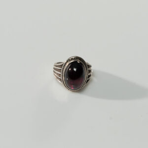 Lot 060 A MAGNIFICENT AND HIGHLY IMPORTANT ANTIQUE BURMESE RUBY RING
CIRCA 18TH – EARLY 19TH CENTURY