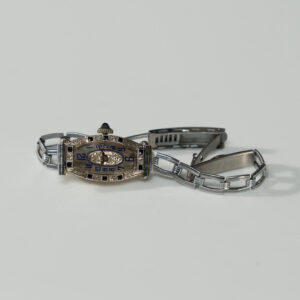 Lot 062 A RARE SWISS ART DECO 19K GOLD, SAPPHIRE, AND DIAMOND LADIES' WATCH
ART DECO PERIOD, CIRCA 1920s – 1930s
