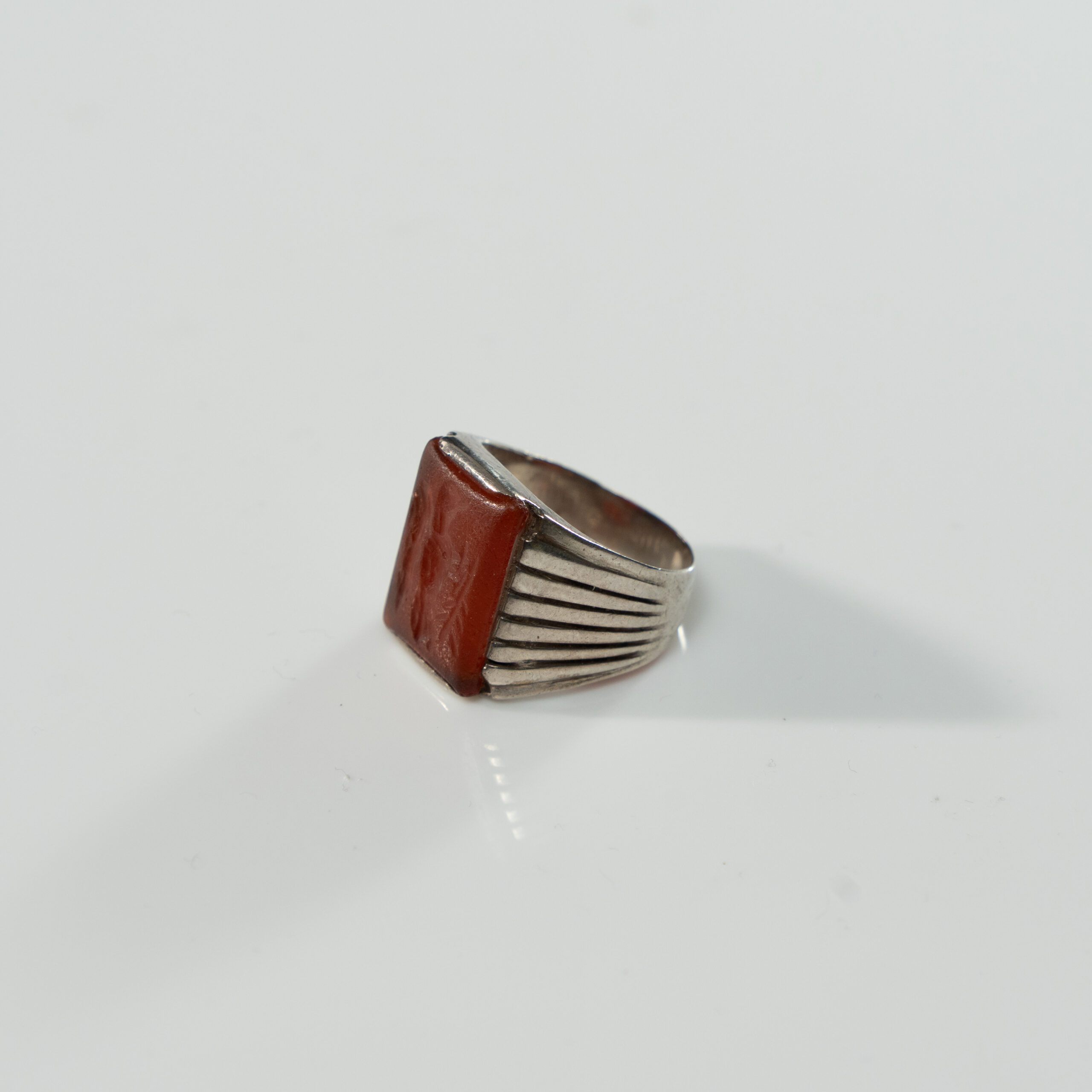 Lot 064 A GRECO-ROMAN BROWN AGATE 'SYMBOLIC BIRD' INTAGLIO RING
CIRCA 1ST CENTURY BCE – 2ND CENTURY CE - Image 2
