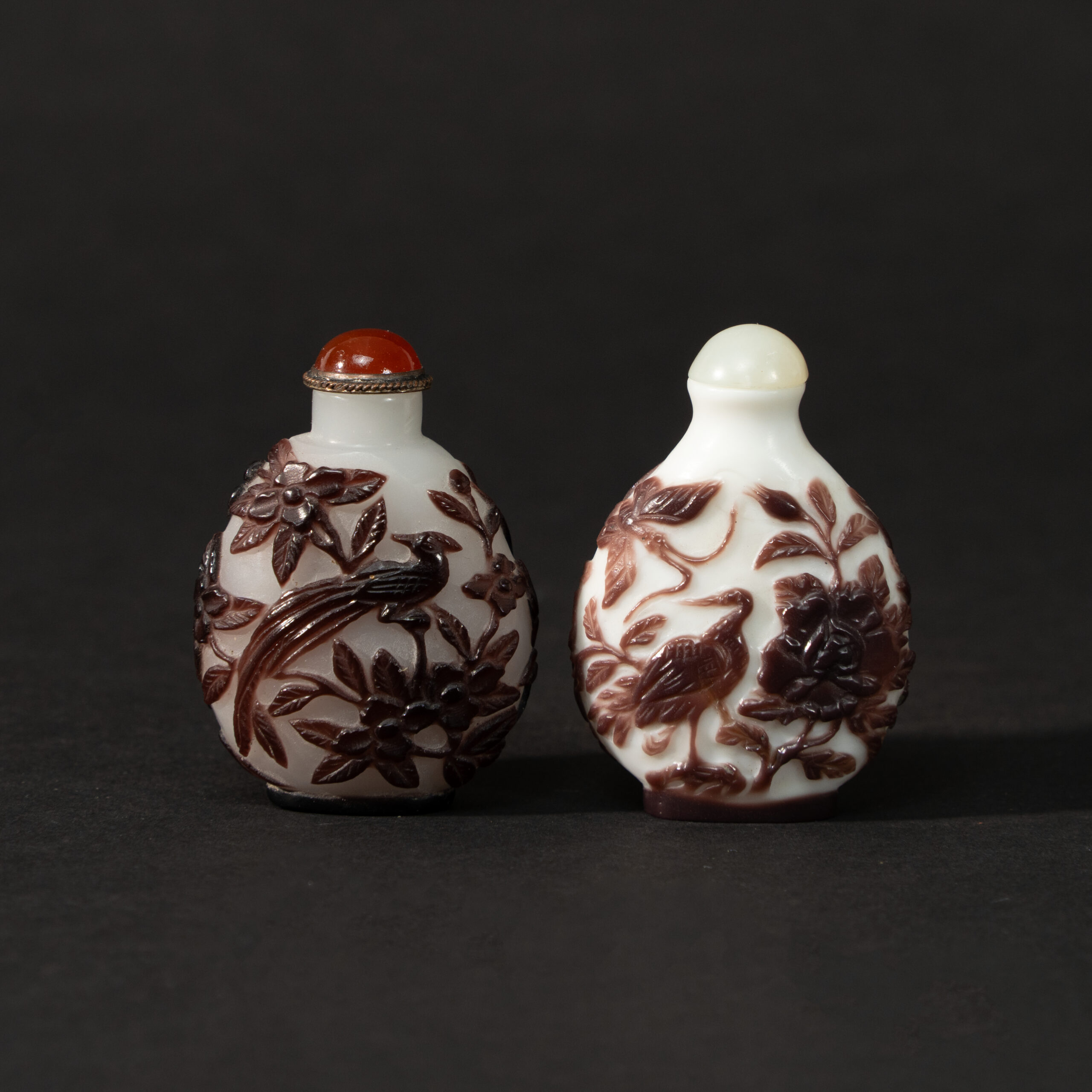 Lot 071 TWO RED-OVERLAY 'SNOWFLAKE' GLASS SNUFF BOTTLES
18TH – 19TH CENTURY