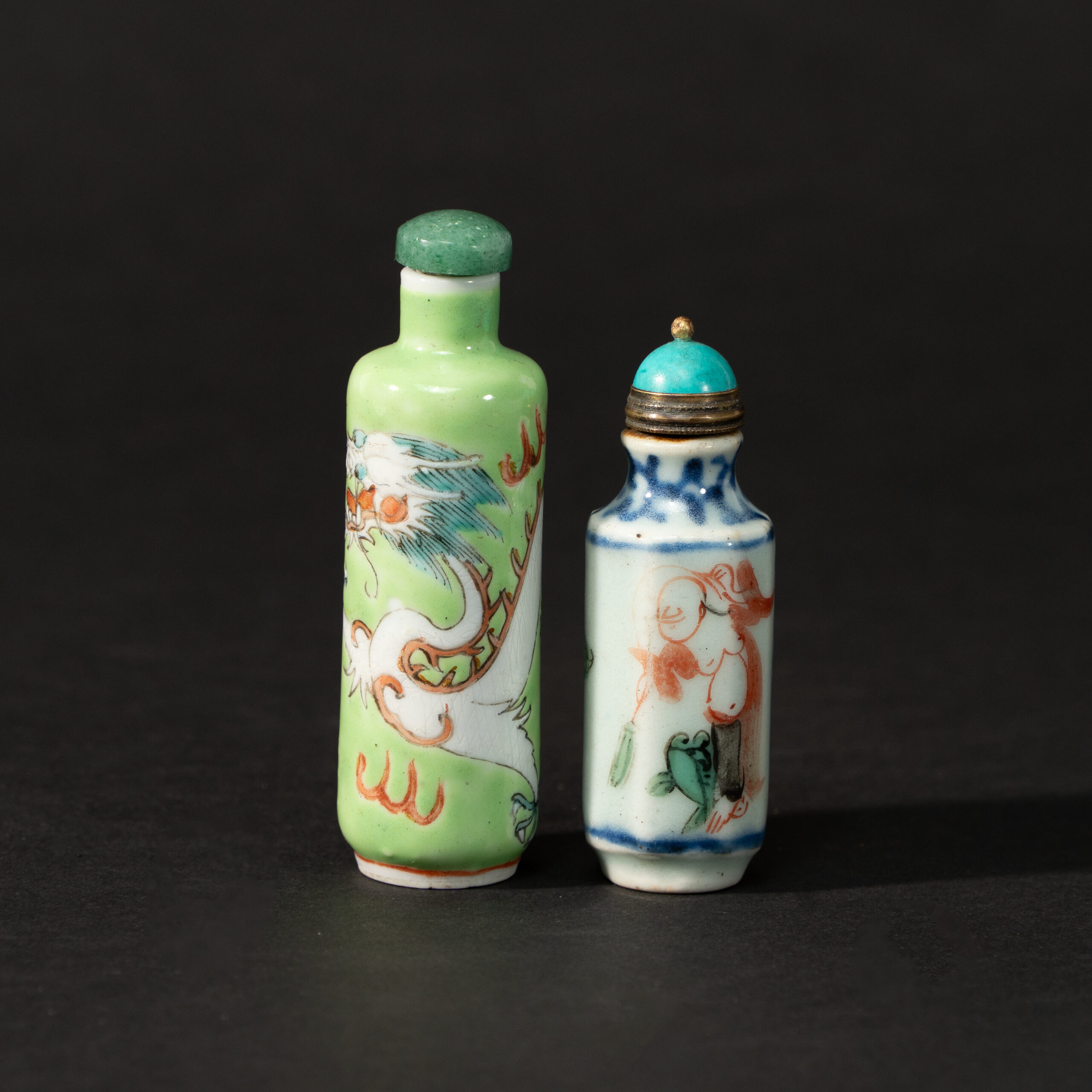 Lot 074 TWO PORCELAIN SNUFF BOTTLES
19TH CENTURY