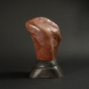 Lot 051 A LARGE RED JASPER SCHOLAR'S ROCK
QING DYNASTY (1644–1911)
清 红碧供石