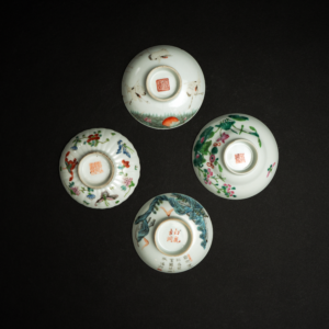 Lot 085 A GROUP OF FOUR FAMILLE ROSE WINE CUP COVERS
LATE QING DYNASTY / REPUBLIC PERIOD
晚清至民国 粉彩小杯盖一组