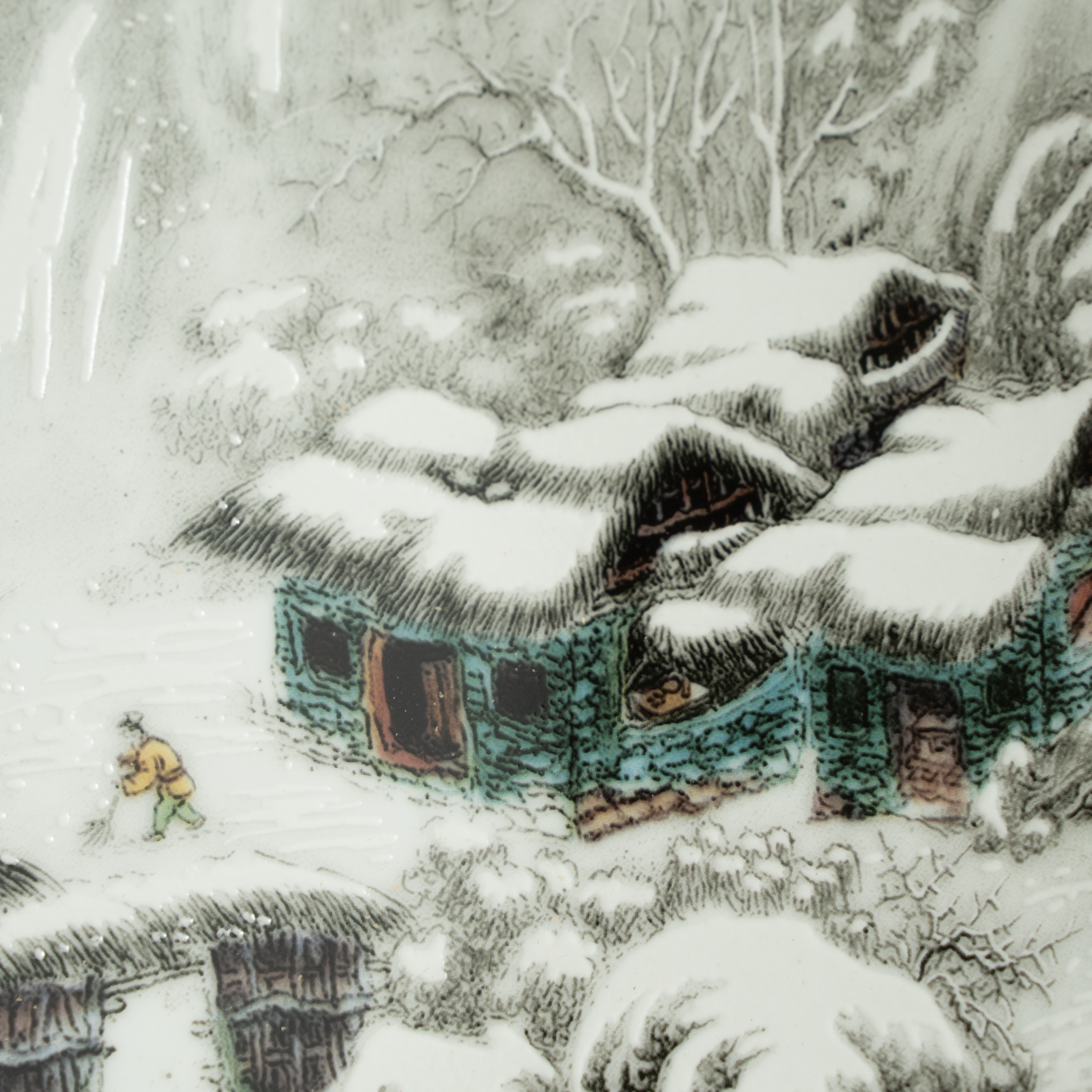 Lot 103 A LARGE FAMILLE NOIRE 'WINTER LANDSCAPE' CHARGER
MODERN PERIOD
现代 汪林作墨彩雪景山水大盘 - Image 4